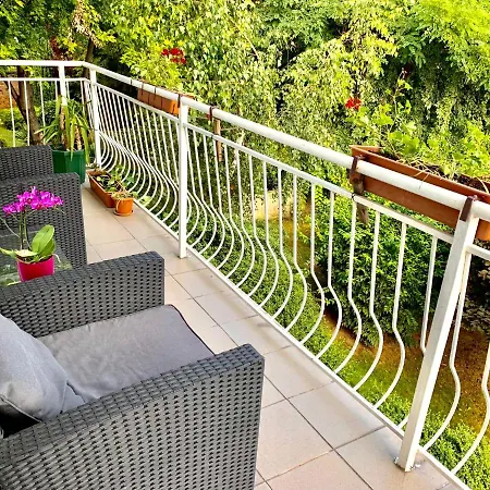 Lucky Apartment *