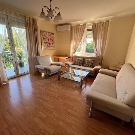 Lucky Apartment *